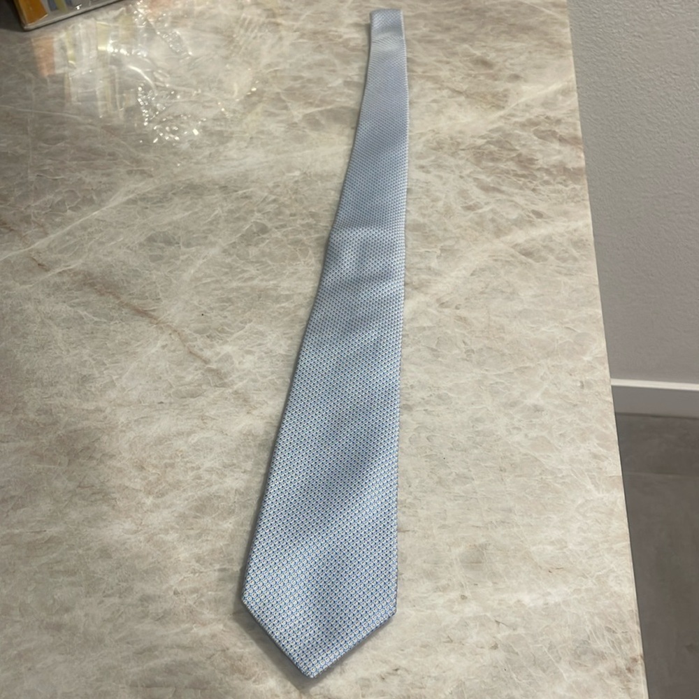 Valentino tie
